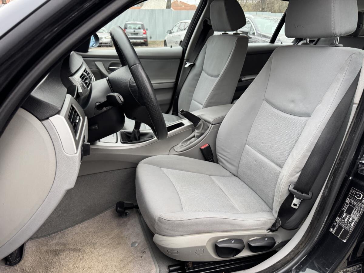 BMW Řada 3 Kombi 2,0 l 120 kw