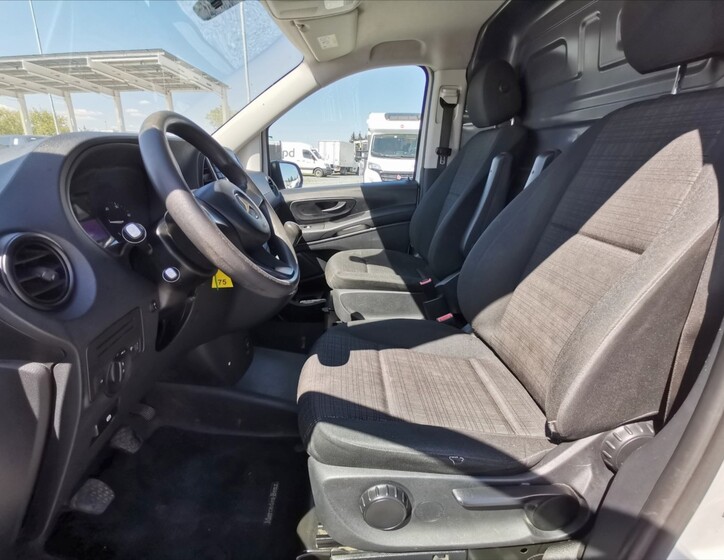 Mercedes-Benz Vito 5
