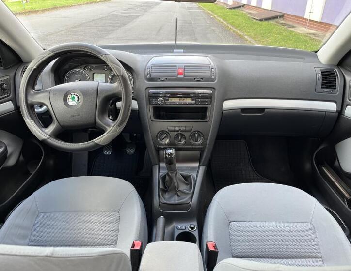 Škoda Octavia 28