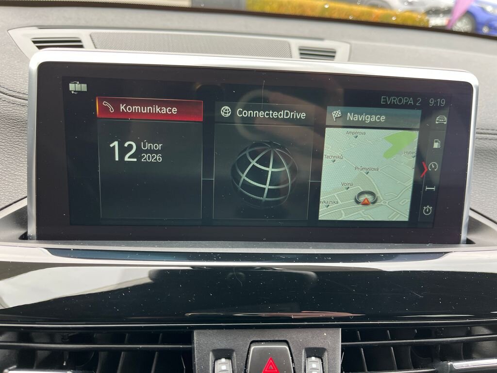 BMW X2 SUV 2,0 l 140 kw