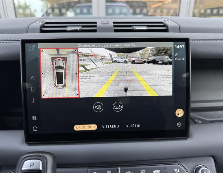 Land Rover Defender 23