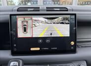 Land Rover Defender 23