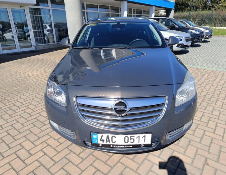 Opel Insignia Kombi 2,0 l 143 kw