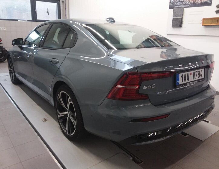 Volvo S60 Sedan 2,0 l 184 kw