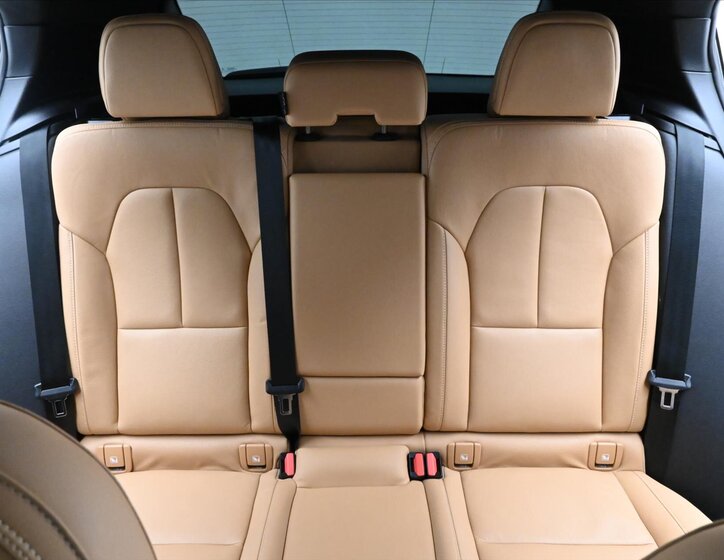 Volvo XC40 SUV 2,0 l 140 kw