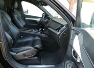 Volvo XC90 SUV / Terénní 2,0 l 228 kw