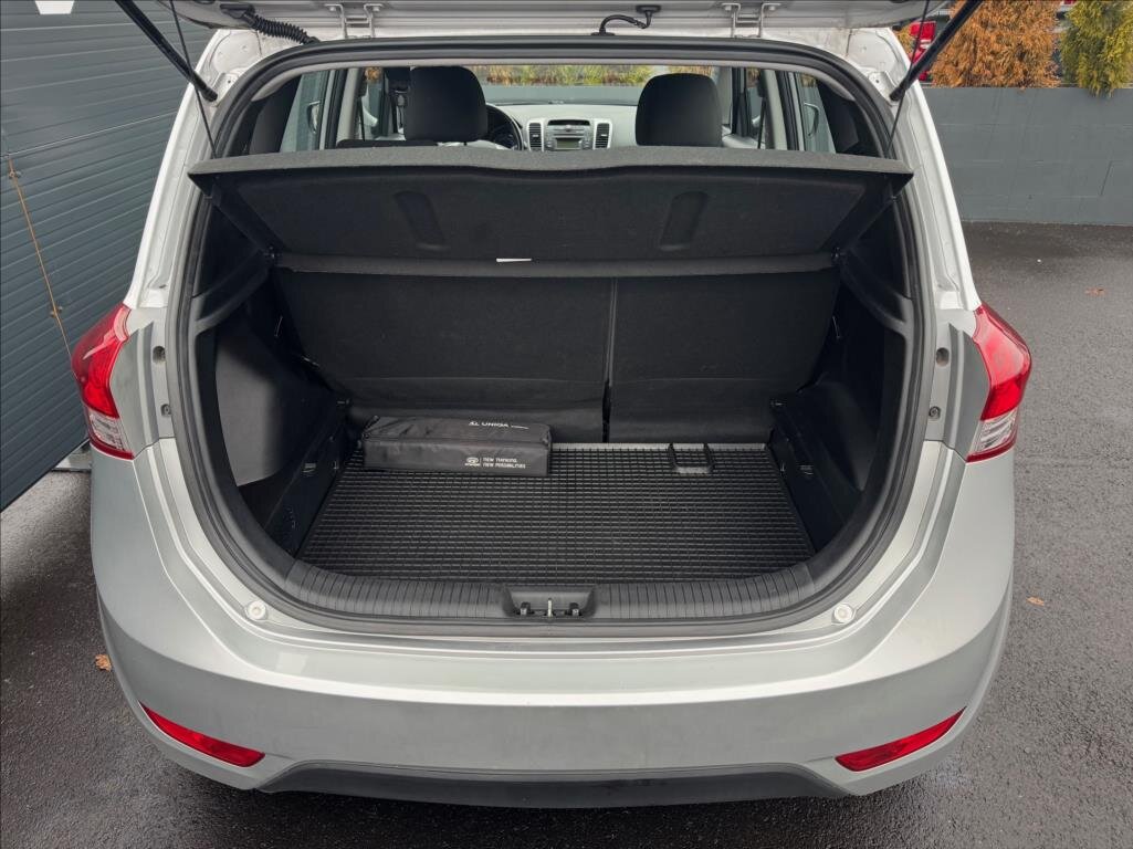 Hyundai ix20 MPV 1,6 l 91 kw