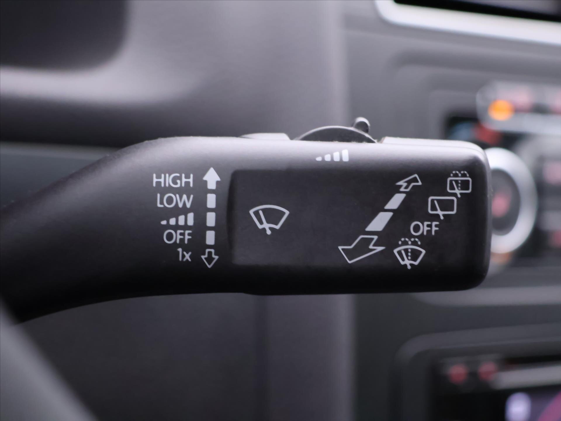 Volkswagen Touran MPV 1,4 l 103 kw