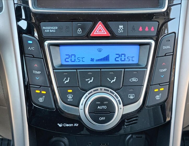 Hyundai i30 Kombi 1,6 l 99 kw