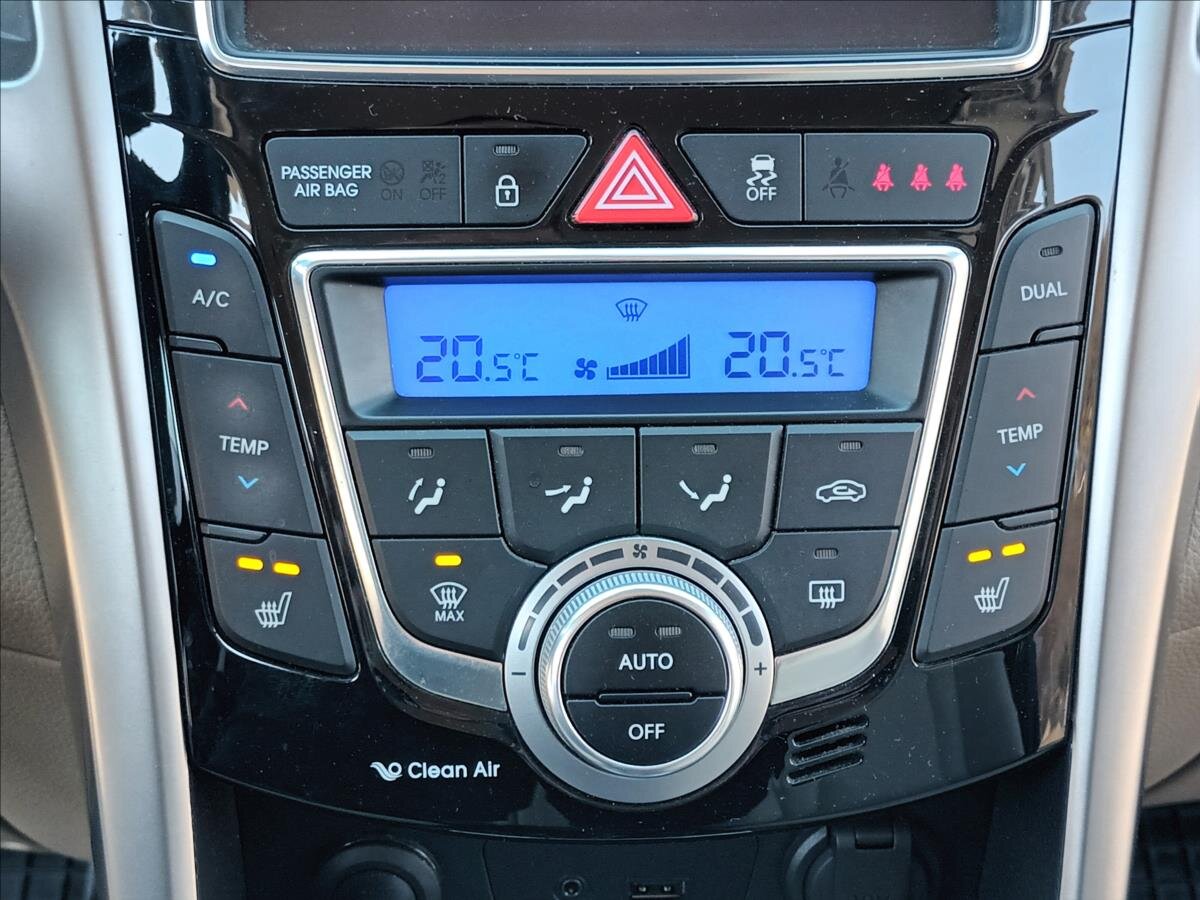 Hyundai i30 Kombi 1,6 l 99 kw