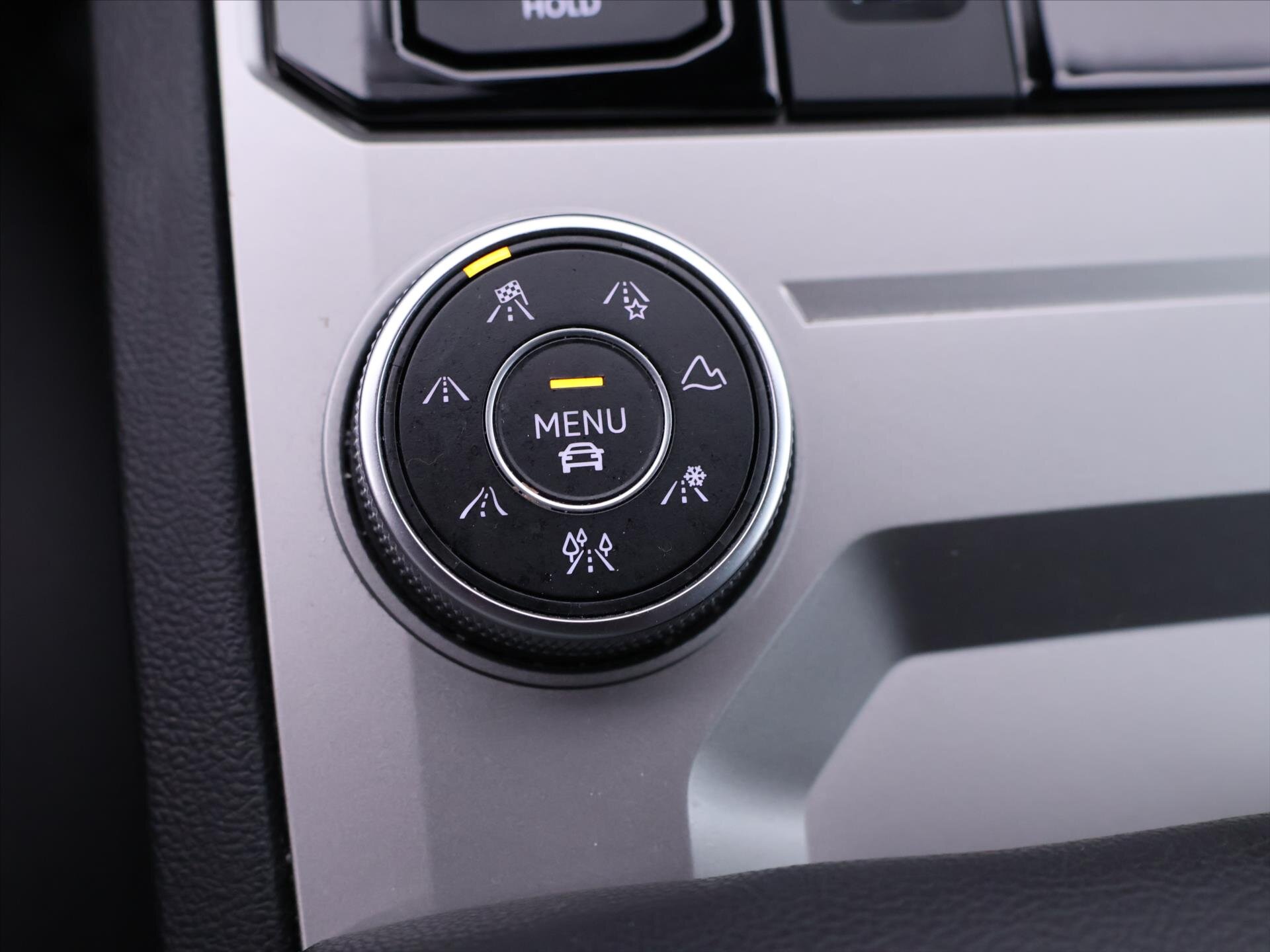 Volkswagen Touareg SUV / Terénní 3,0 l 210 kw