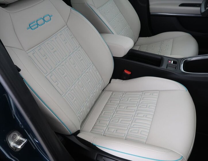 Fiat 600 SUV / Terénní 1,2 l 100 kw