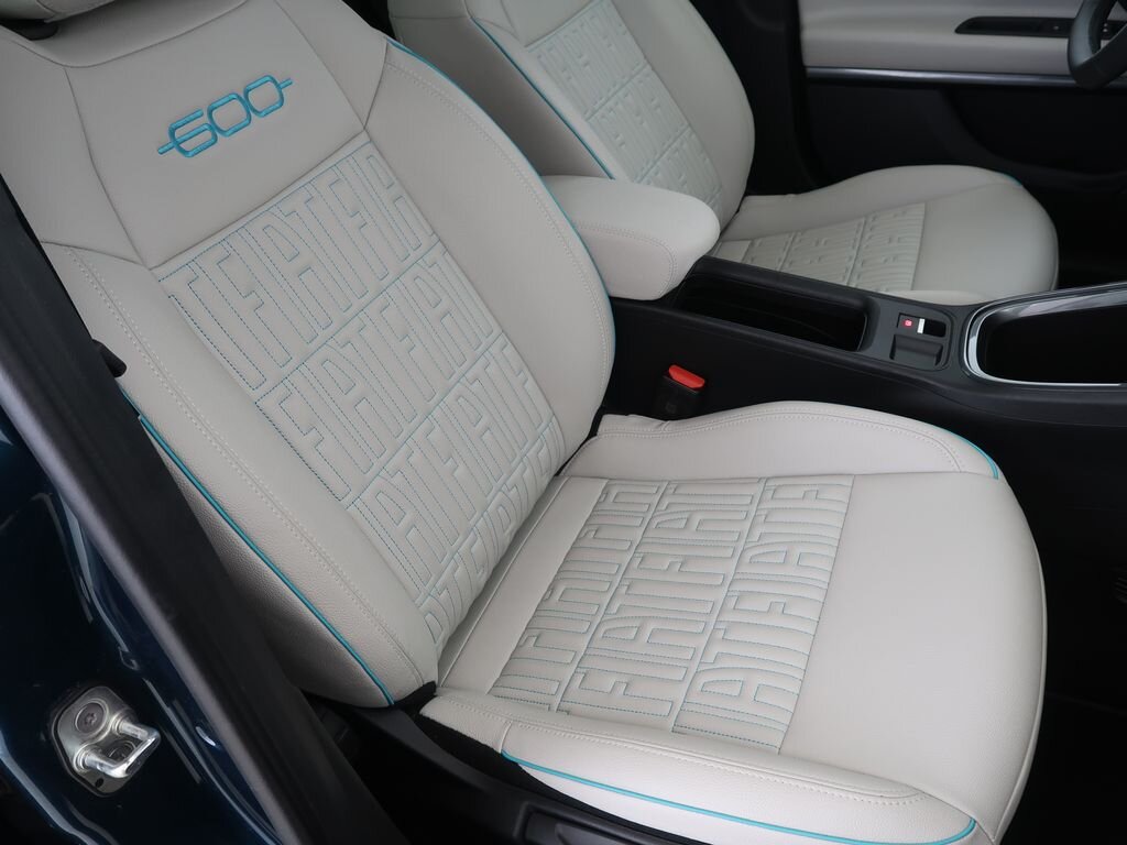 Fiat 600 SUV / Terénní 1,2 l 100 kw