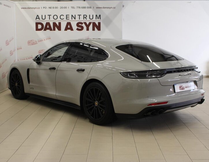 Porsche Panamera Hatchback 4,0 l 368 kw