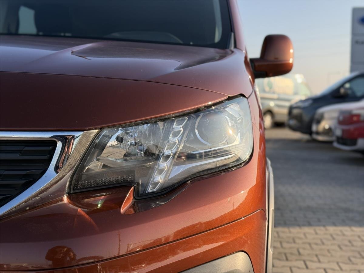 Peugeot Rifter MPV 1,5 l 96 kw