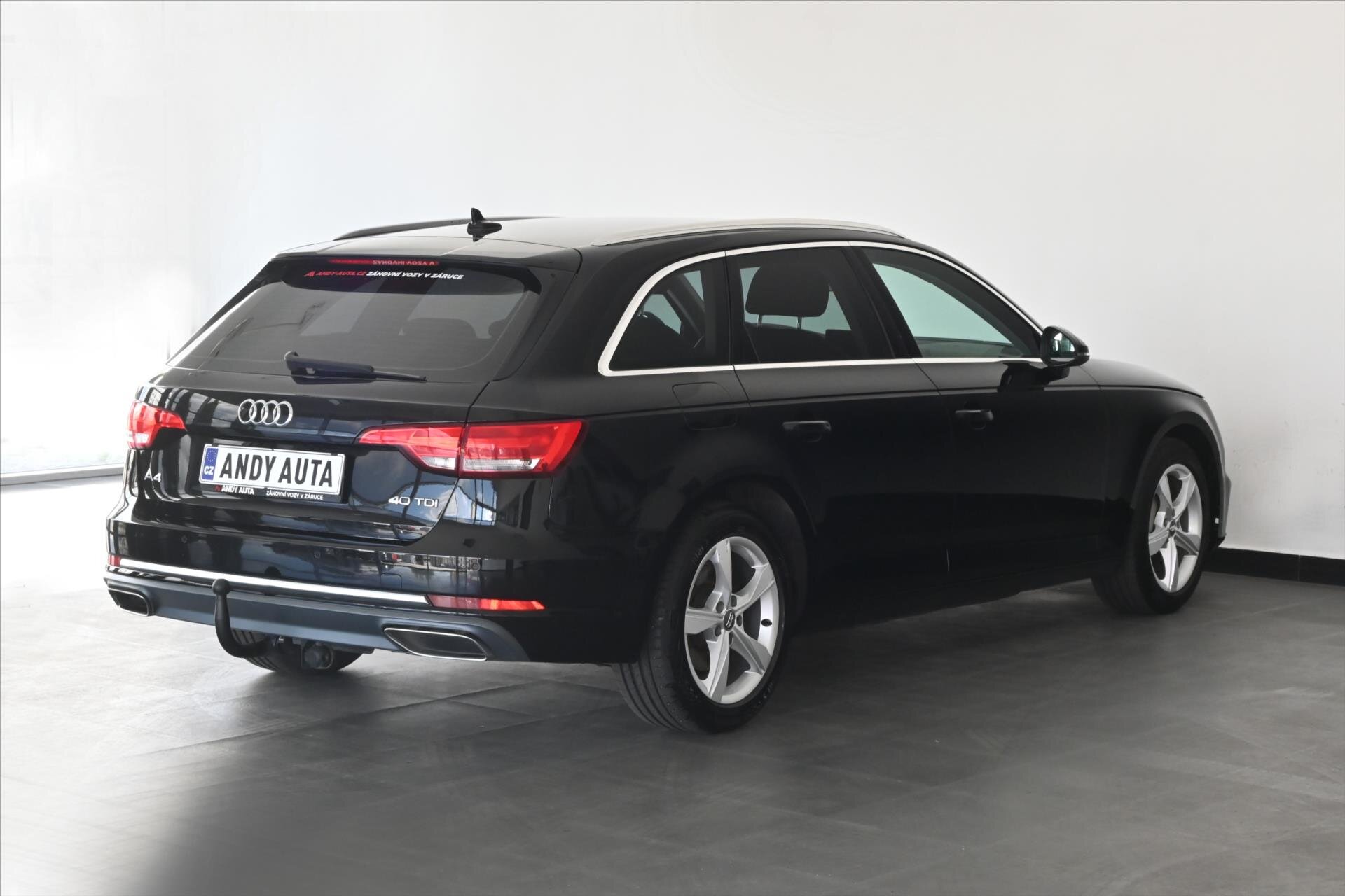 Audi A4 Kombi 2,0 l 140 kw