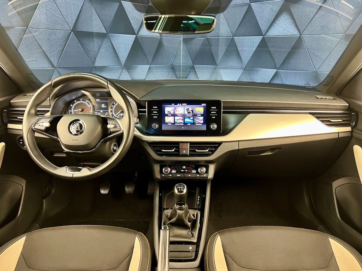 Škoda Kamiq SUV / Terénní 1,5 l 110 kw