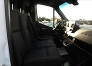 Mercedes-Benz Sprinter 13