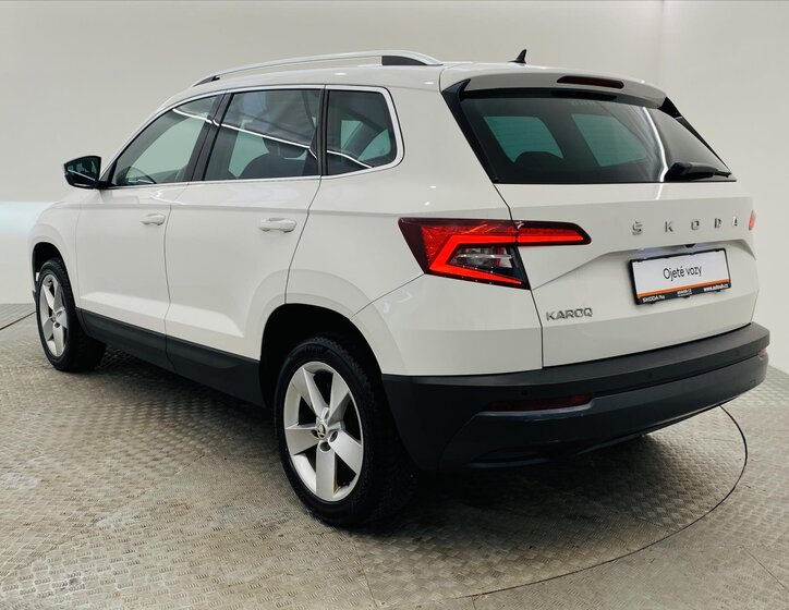Škoda Karoq SUV / Terénní 1,5 l 110 kw