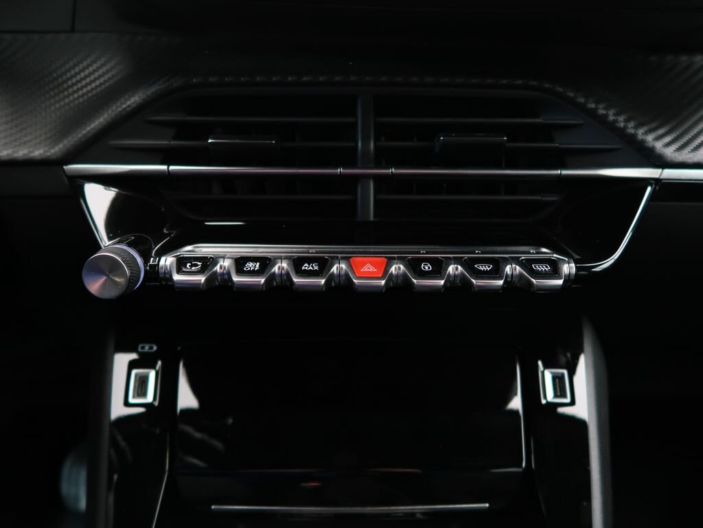 Peugeot 2008 SUV 1,2 l 74 kw