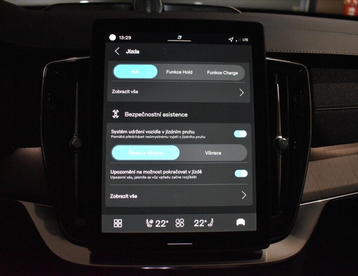 Volvo XC90 SUV / Terénní 2,0 l 228 kw