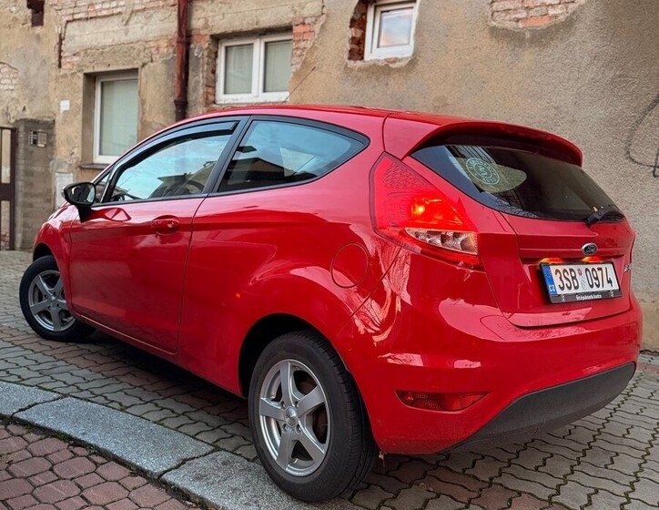 Ford Fiesta 9