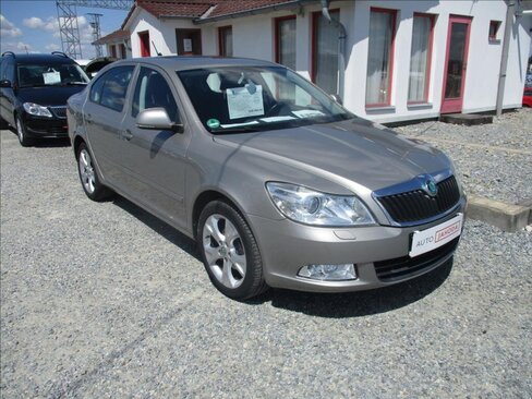 Škoda Octavia Sedan / Limuzína 1,4 l 90 kw
