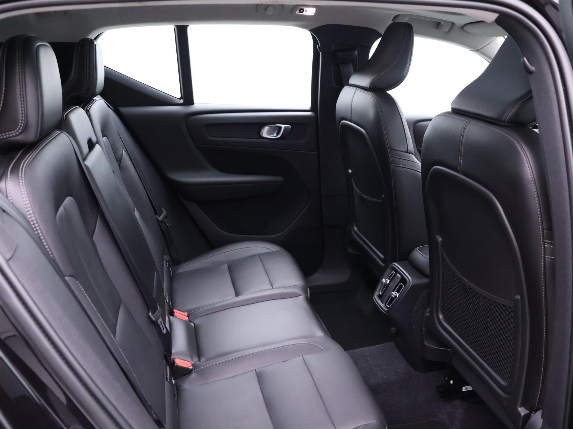 Volvo XC40 SUV 2,0 l 140 kw