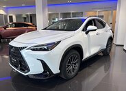 Lexus NX 350h SUV / Terénní 2,5 l 146 kw
