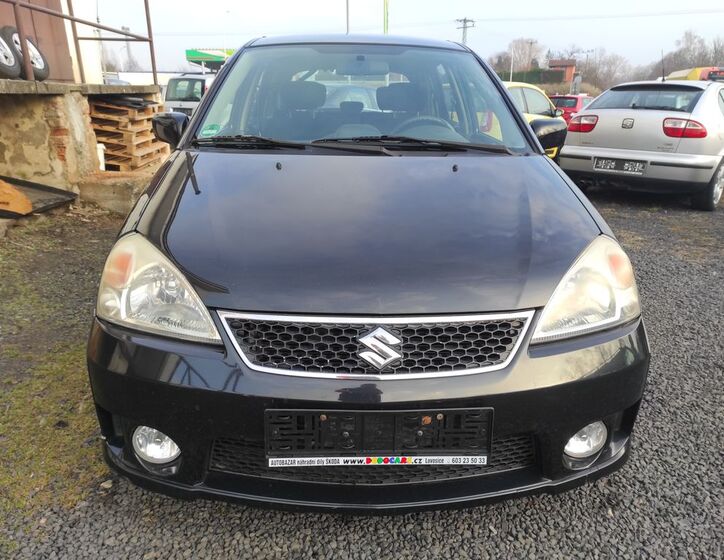 Suzuki Liana 9