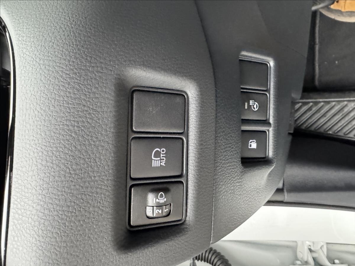 Toyota C-HR Hatchback 1,8 l 72 kw