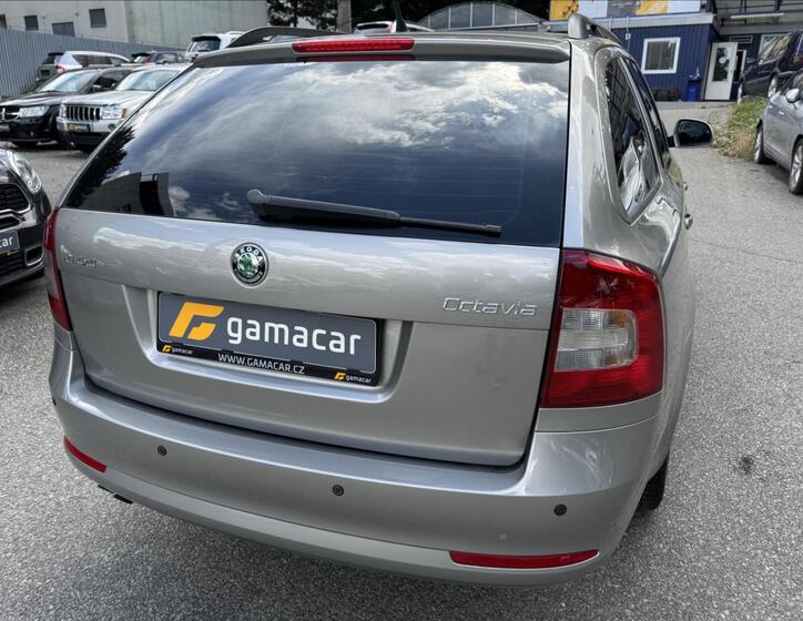 Škoda Octavia 10