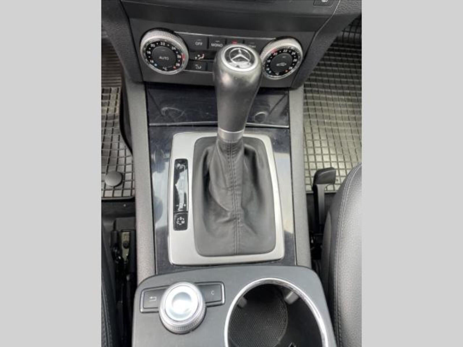 Mercedes-Benz GLK 12