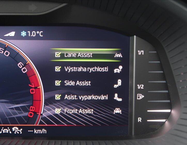 Škoda Scala Hatchback 999,0 85 kw