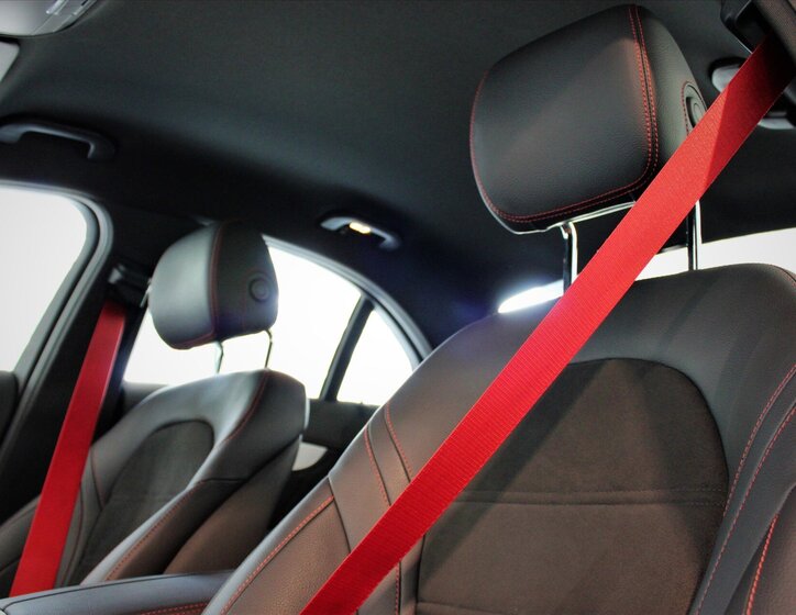 Mercedes-Benz Třídy C 9