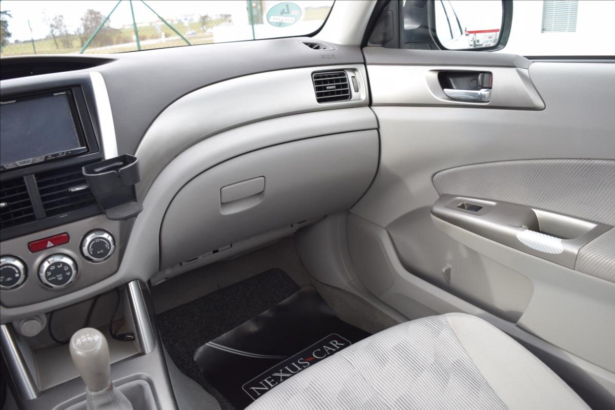 Subaru Forester SUV 2,0 l 110 kw