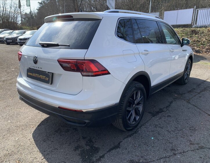 Volkswagen Tiguan Allspace SUV / Terénní 2,0 l 110 kw