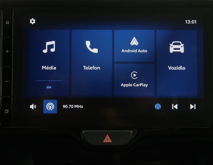 Toyota Yaris Cross 19