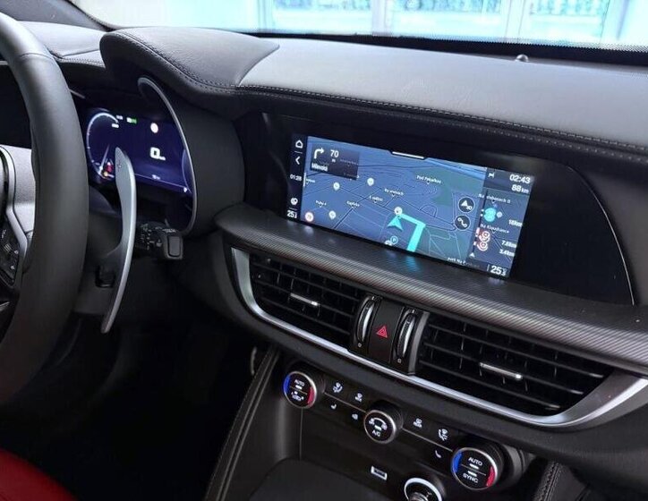 Alfa Romeo Stelvio SUV / Terénní 2,0 l 206 kw