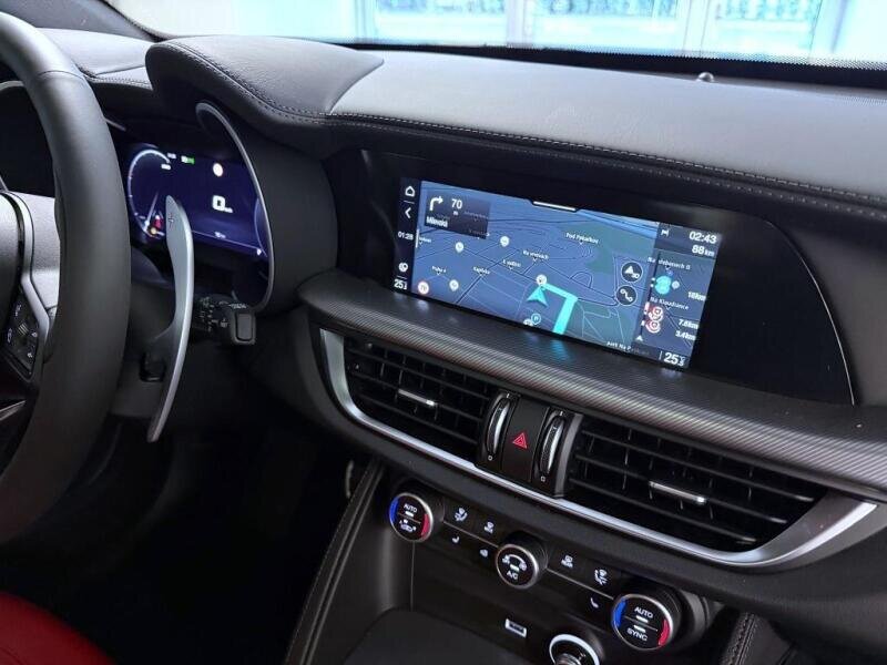 Alfa Romeo Stelvio SUV / Terénní 2,0 l 206 kw