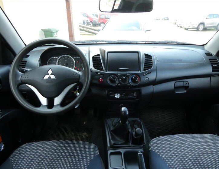 Mitsubishi L200 Pick-up 2,5 l 100 kw