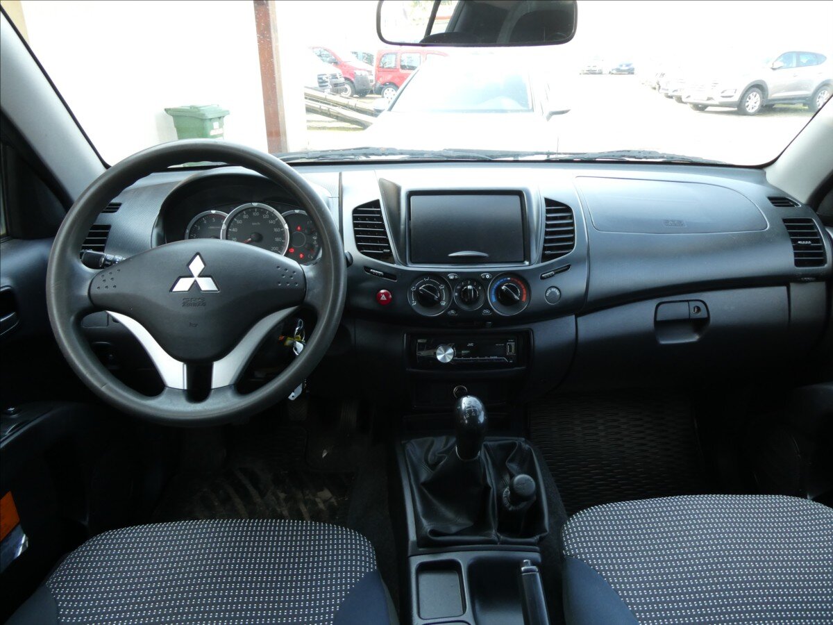 Mitsubishi L200 Pick-up 2,5 l 100 kw