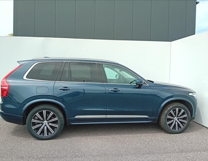 Volvo XC90 SUV / Terénní 2,0 l 173 kw