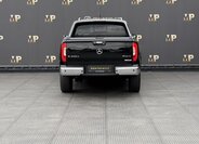 Mercedes-Benz Třídy X 8