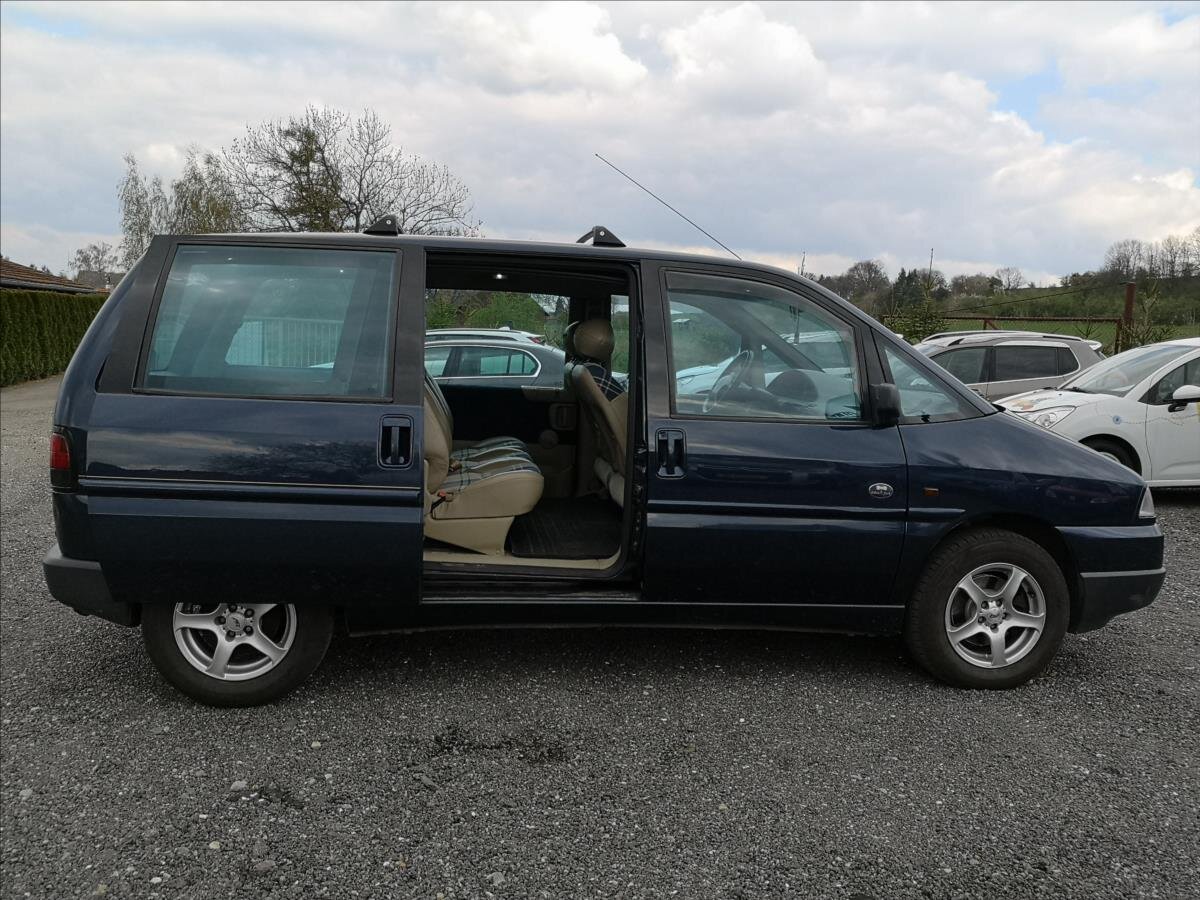 Peugeot 806 Kombi 2,1 l 80 kw