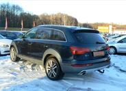 Audi Q7 5