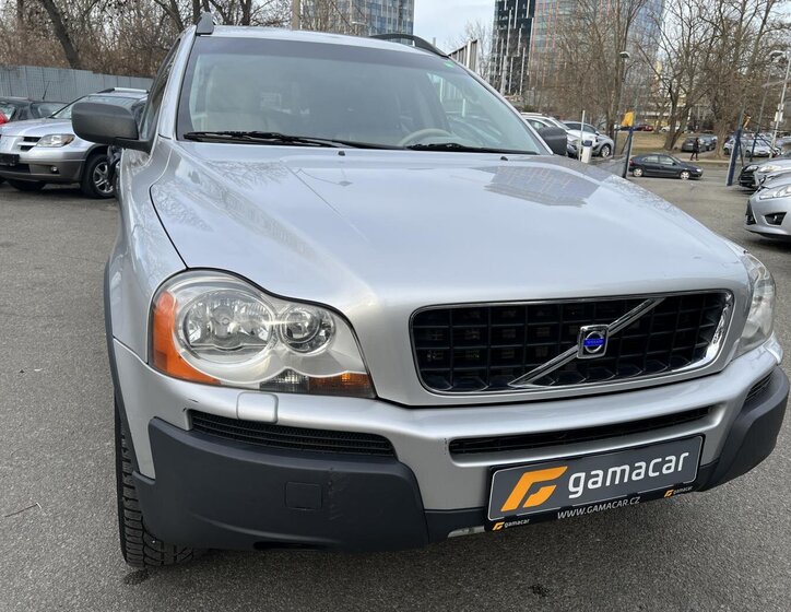 Volvo XC90 SUV / Terénní 2,4 l 120 kw