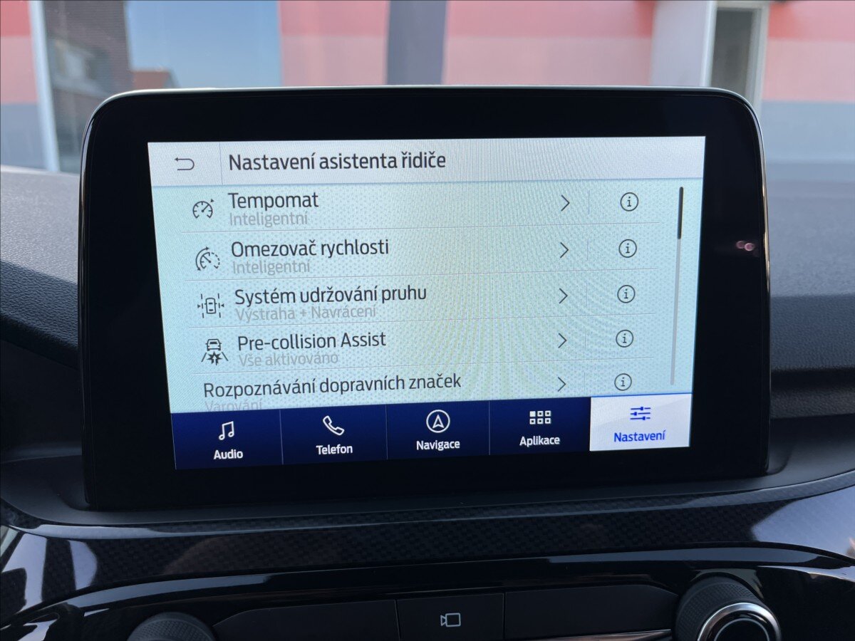 Ford Kuga SUV / Terénní 2,5 l 165 kw