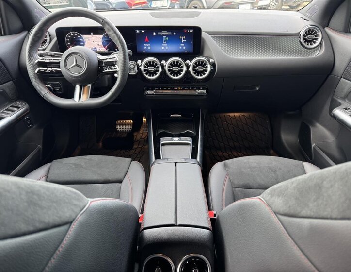 Mercedes-Benz GLA SUV 2,0 l 110 kw