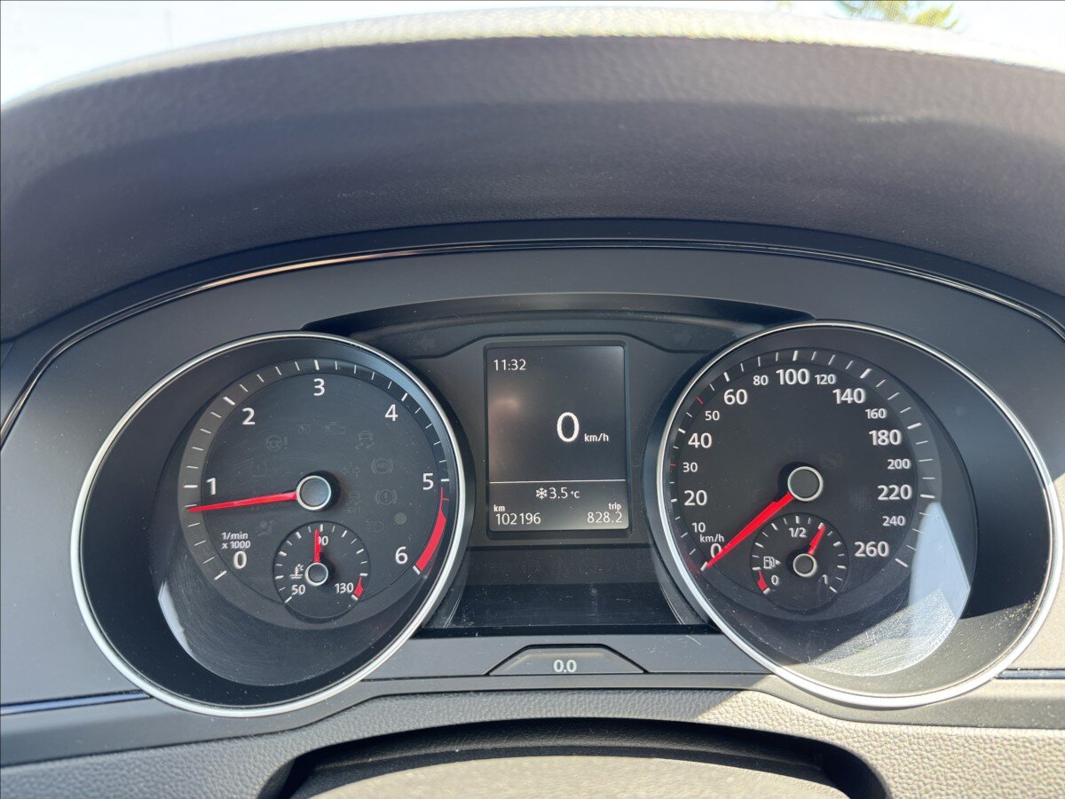Volkswagen Passat Ostatní 1,6 l 88 kw